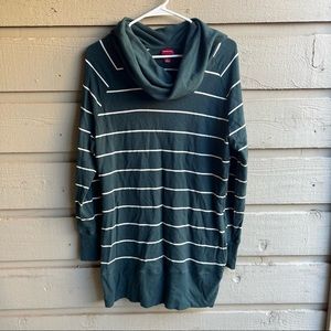 Merona Women’s Green & White Cowl Neck Long Sleeve Top Size L